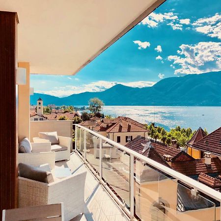 Ferienwohnung Attico Palazzo Di Vetro Luino Exterior foto