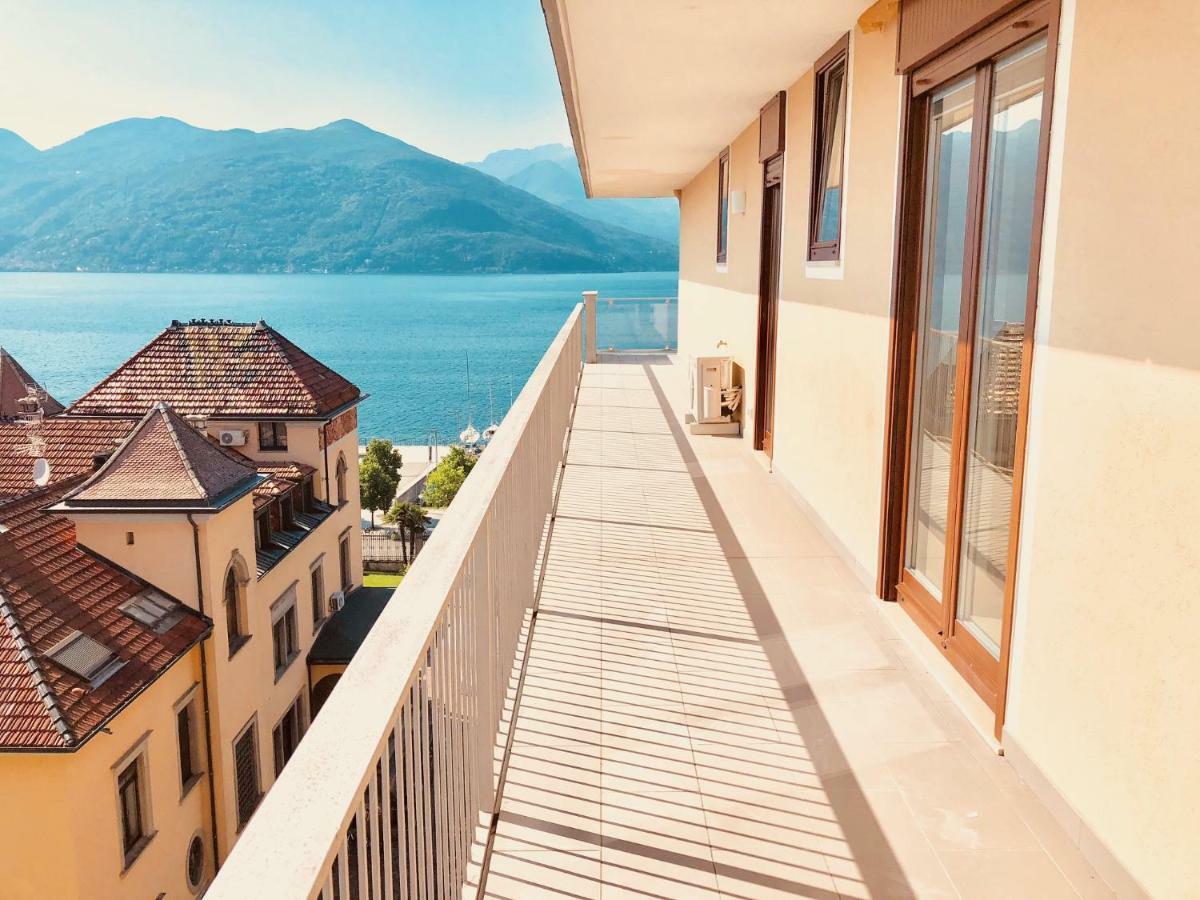 Ferienwohnung Attico Palazzo Di Vetro Luino Exterior foto